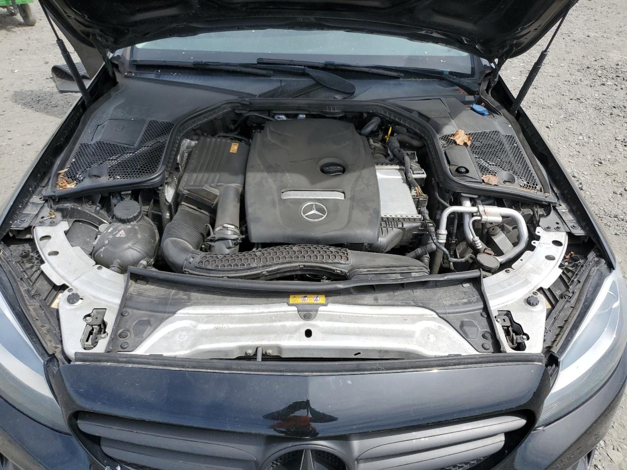 55SWF4KBXHU225911 2017 Mercedes-Benz C 300 4Matic