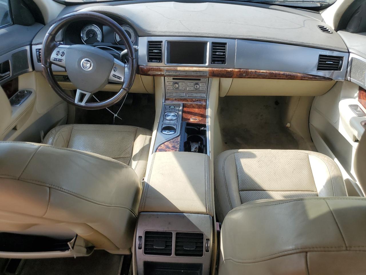 SAJWA0GB1ALR77728 2010 Jaguar Xf Premium