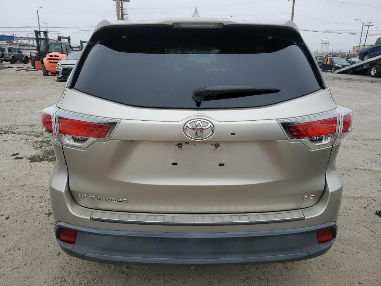 5TDZKRFH2ES014280 2014 Toyota Highlander Le