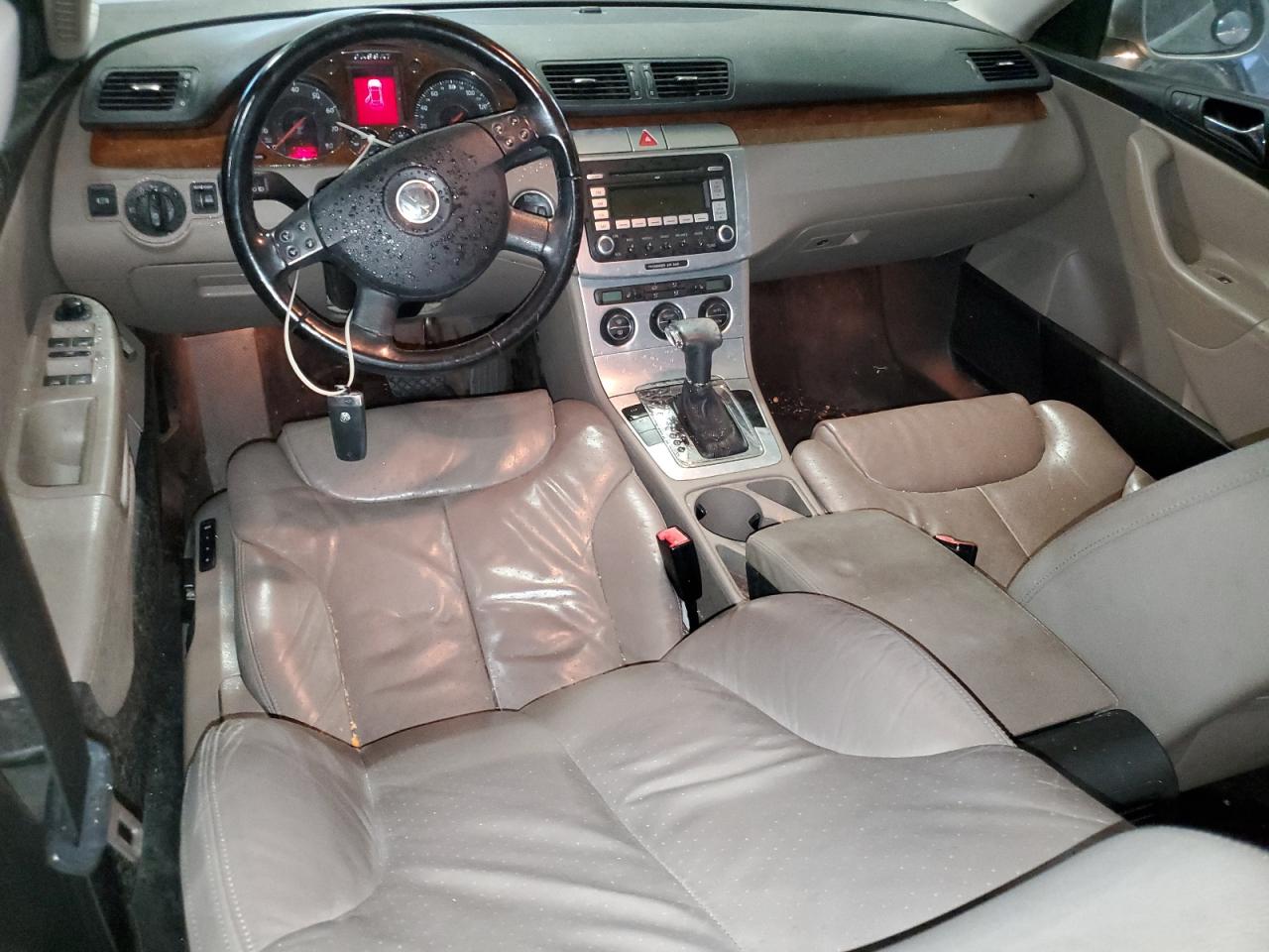 WVWTK73C47E049124 2007 Volkswagen Passat 2.0T Wagon Luxury