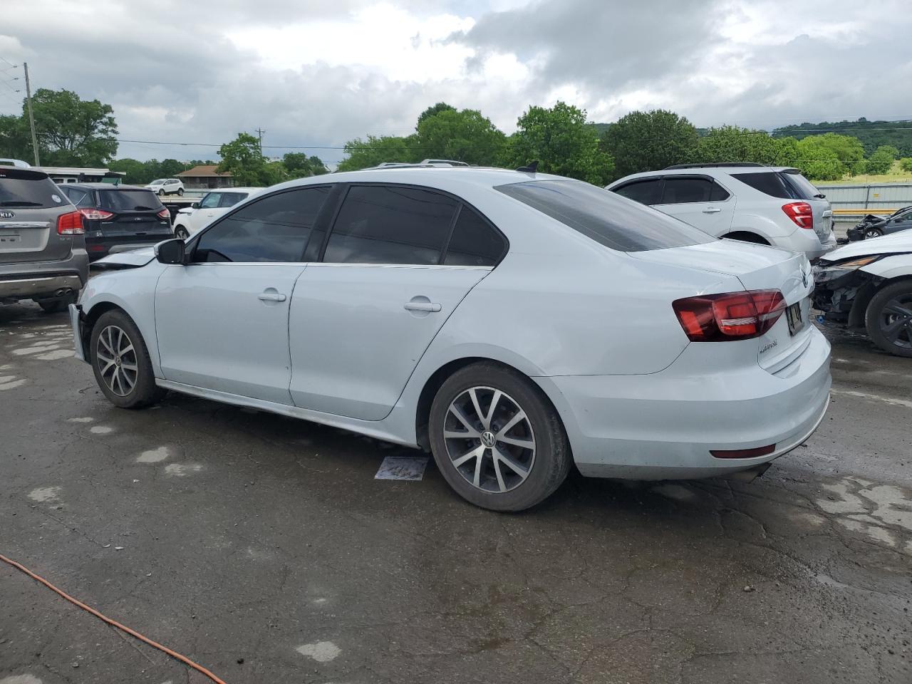 3VWDB7AJ8HM394011 2017 Volkswagen Jetta Se