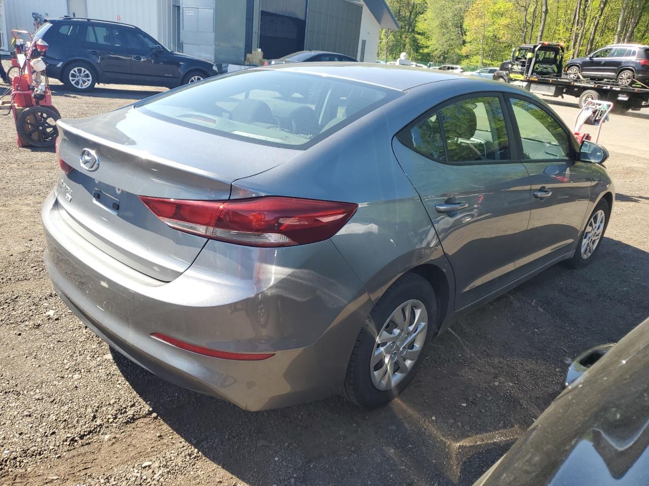 KMHD74LF4JU565572 2018 Hyundai Elantra Se