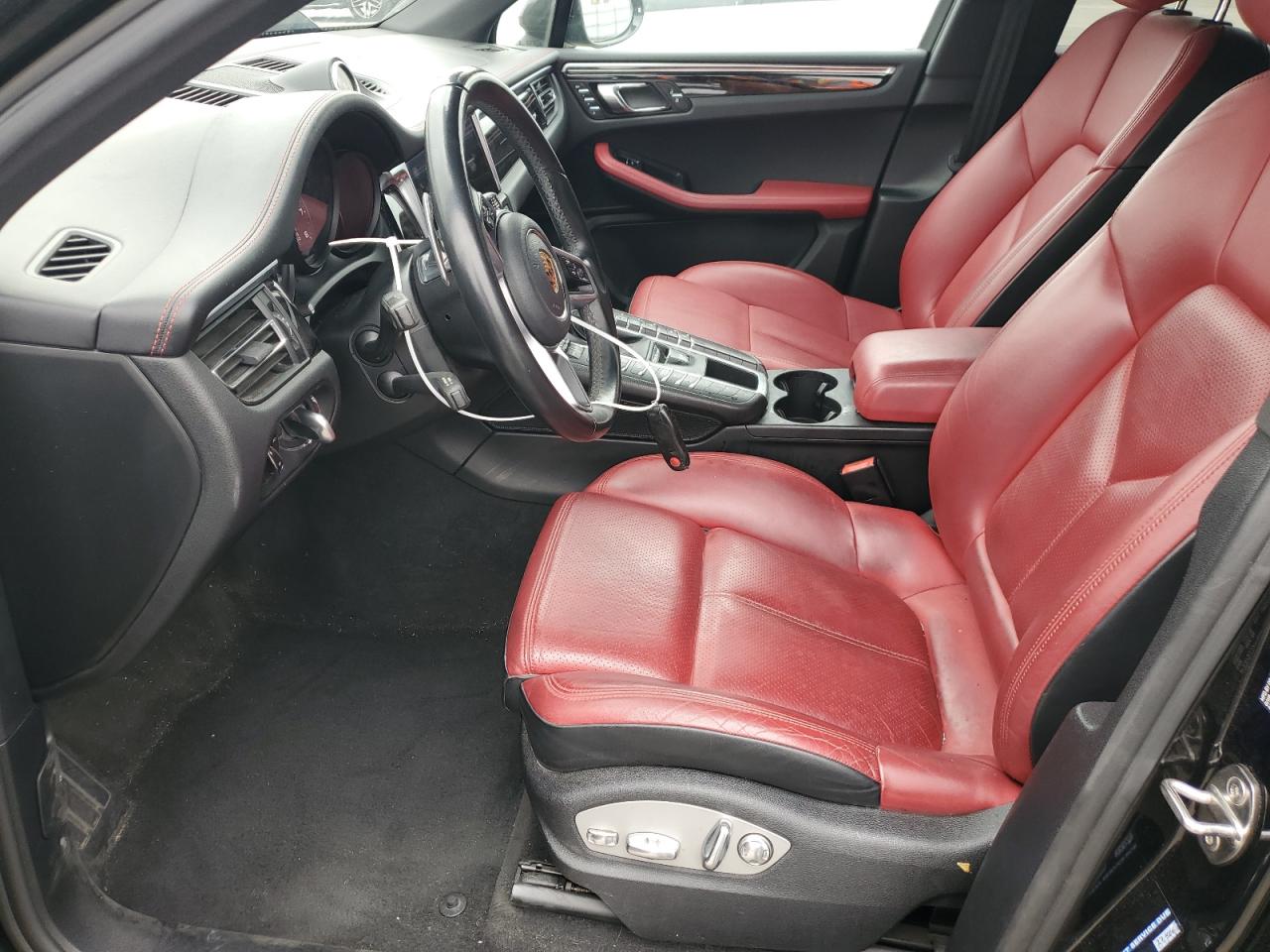 WP1AA2A55LLB09496 2020 Porsche Macan