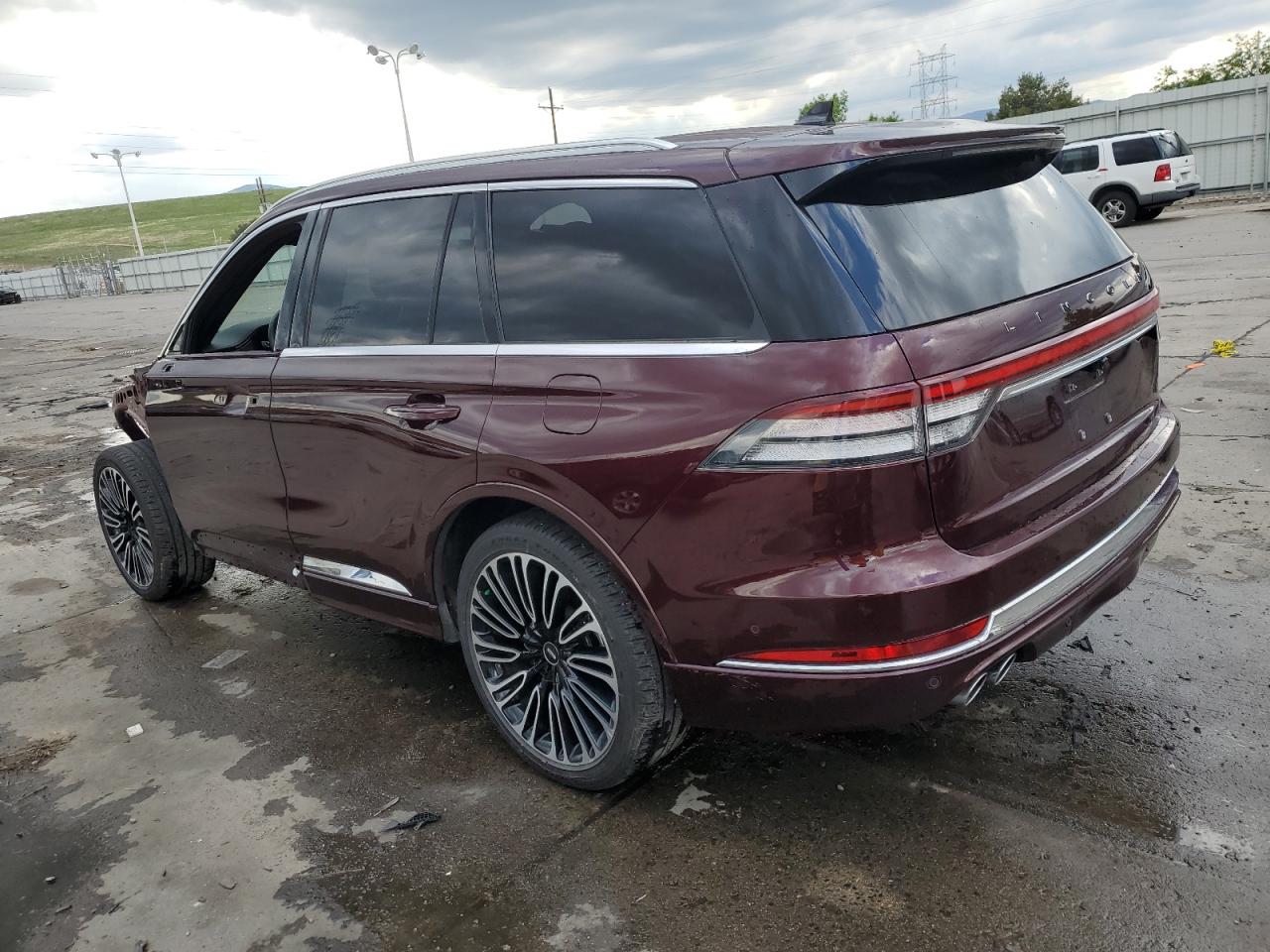 5LM5J9XC8MGL13732 2021 Lincoln Aviator Black Label