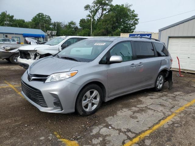 5TDKZ3DC6JS954691 | 2018 Toyota sienna le