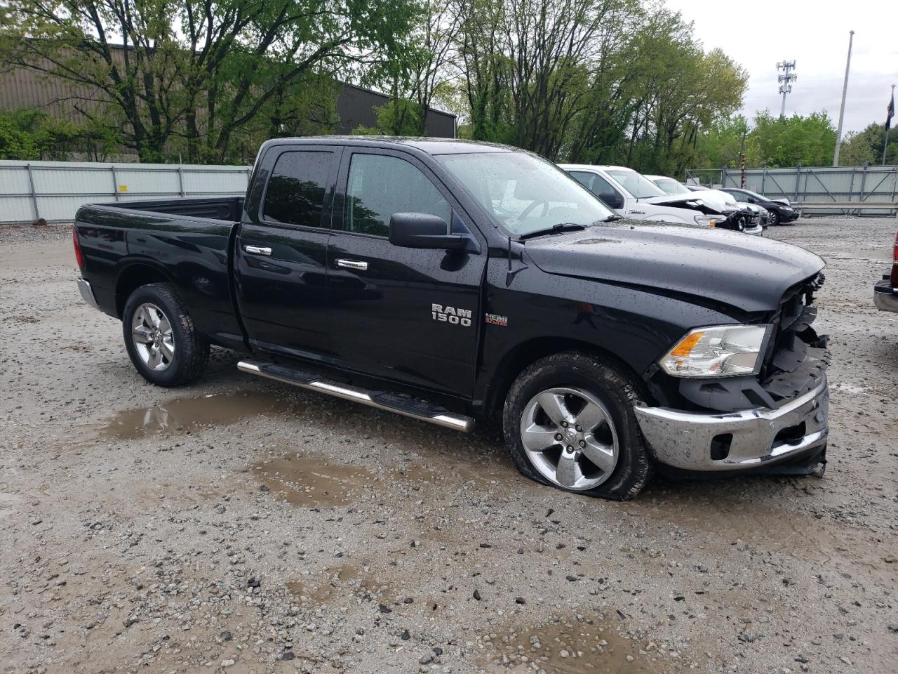 1C6RR7GT4FS655823 2015 Ram 1500 Slt