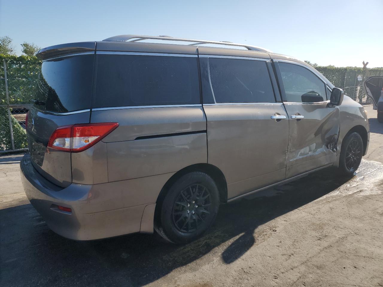 JN8AE2KP3F9132920 2015 Nissan Quest S