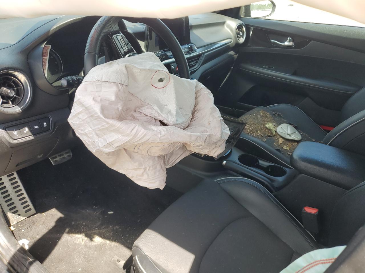 3KPF34AD8LE140240 2020 Kia Forte Gt Line