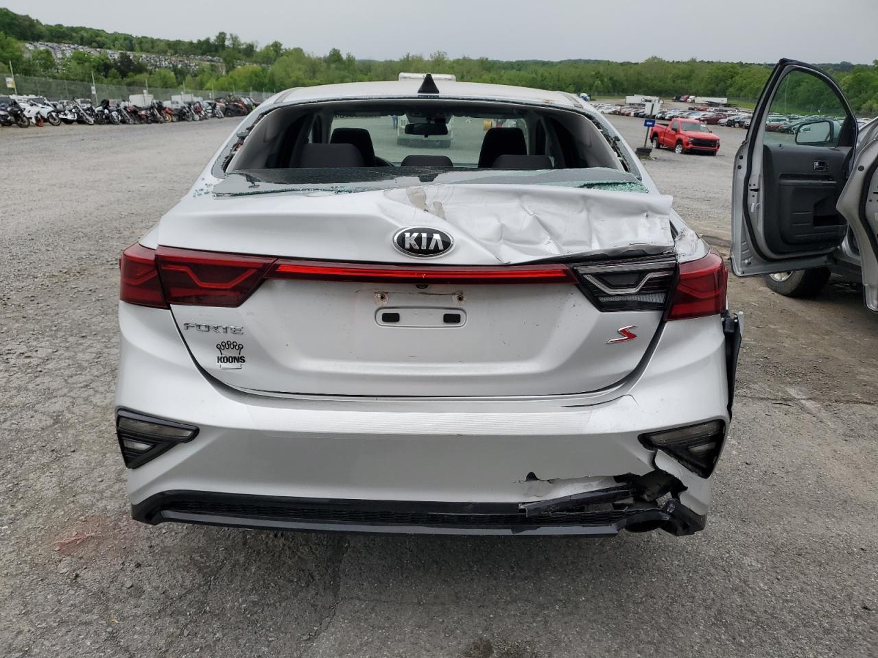 3KPF34AD7KE028950 2019 Kia Forte Gt Line