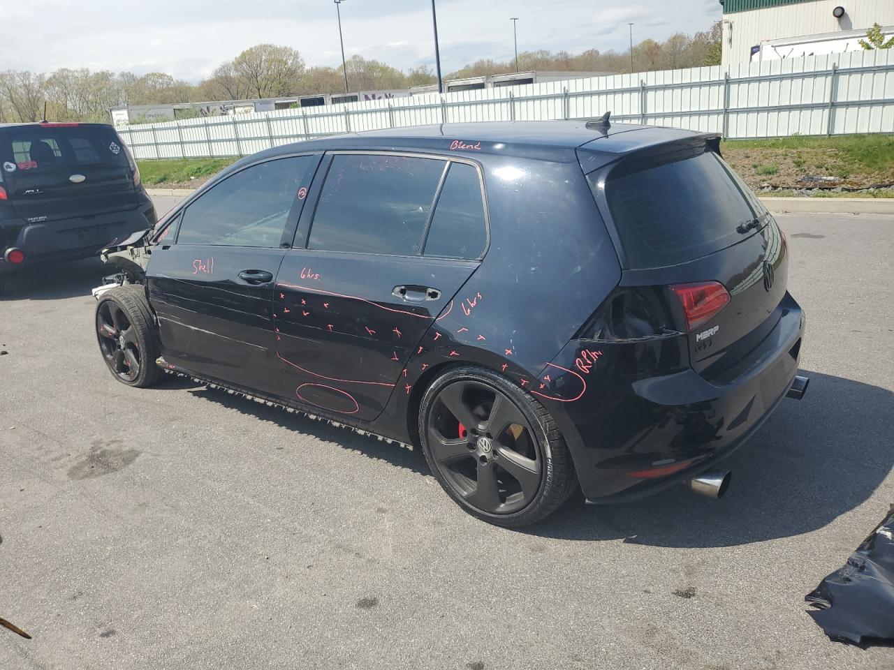 3VW4T7AU1HM005443 2017 Volkswagen Gti S