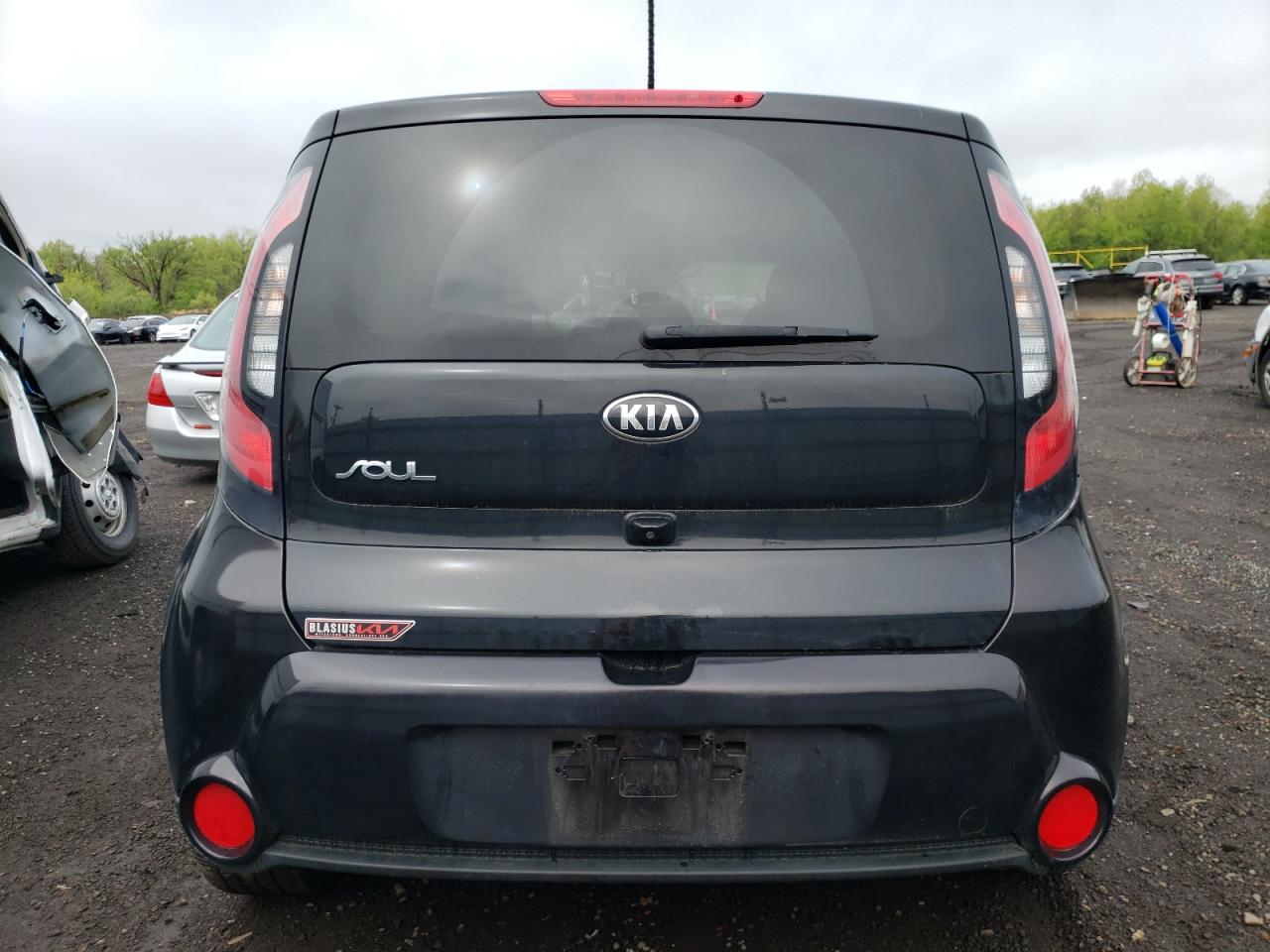 KNDJP3A53G7317588 2016 Kia Soul +