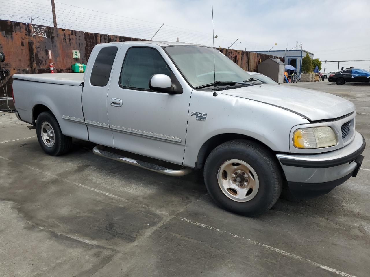 1FTZX176XWKB18542 1998 Ford F150