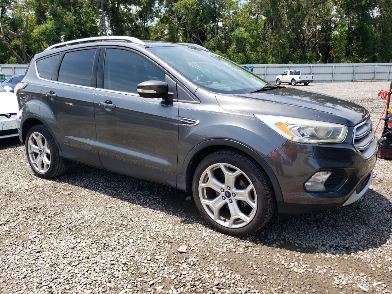 1FMCU0JD0HUA75994 2017 Ford Escape Titanium