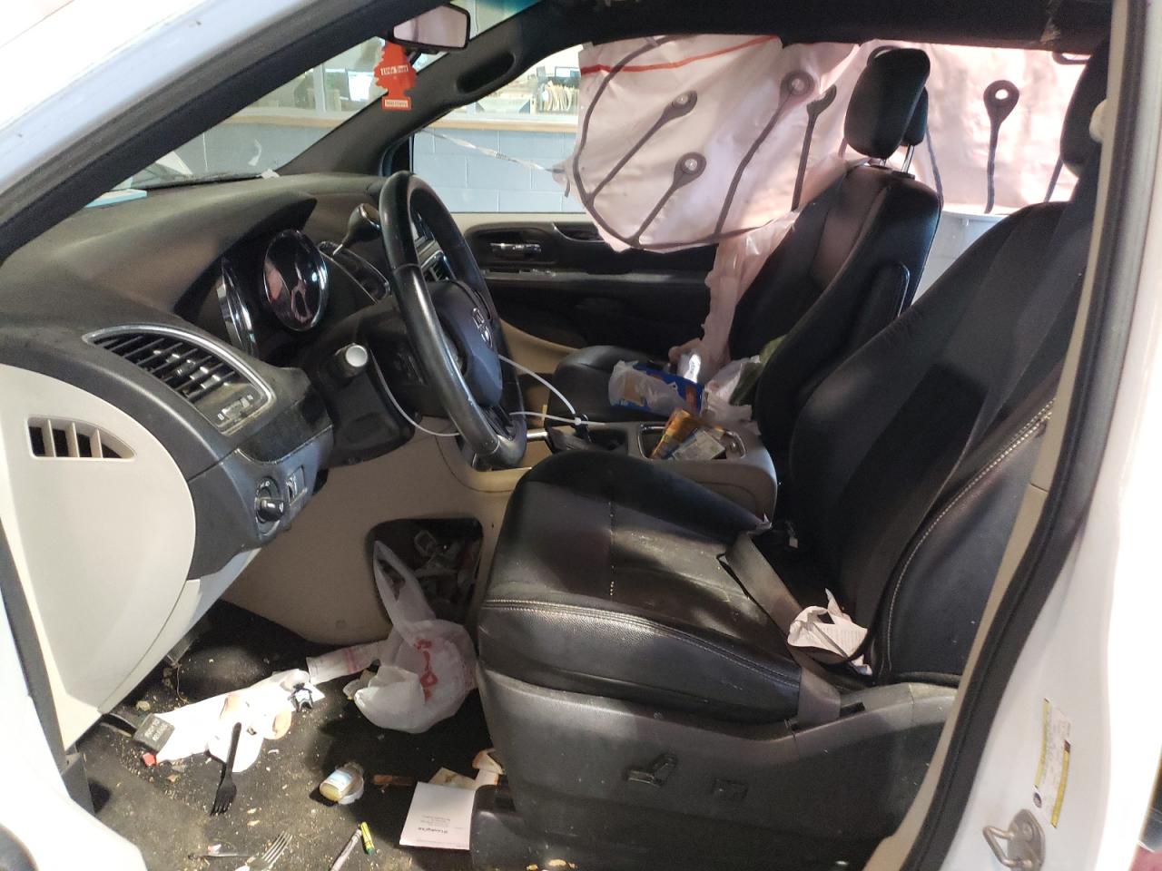 2C4RDGCG8HR760692 2017 Dodge Grand Caravan Sxt