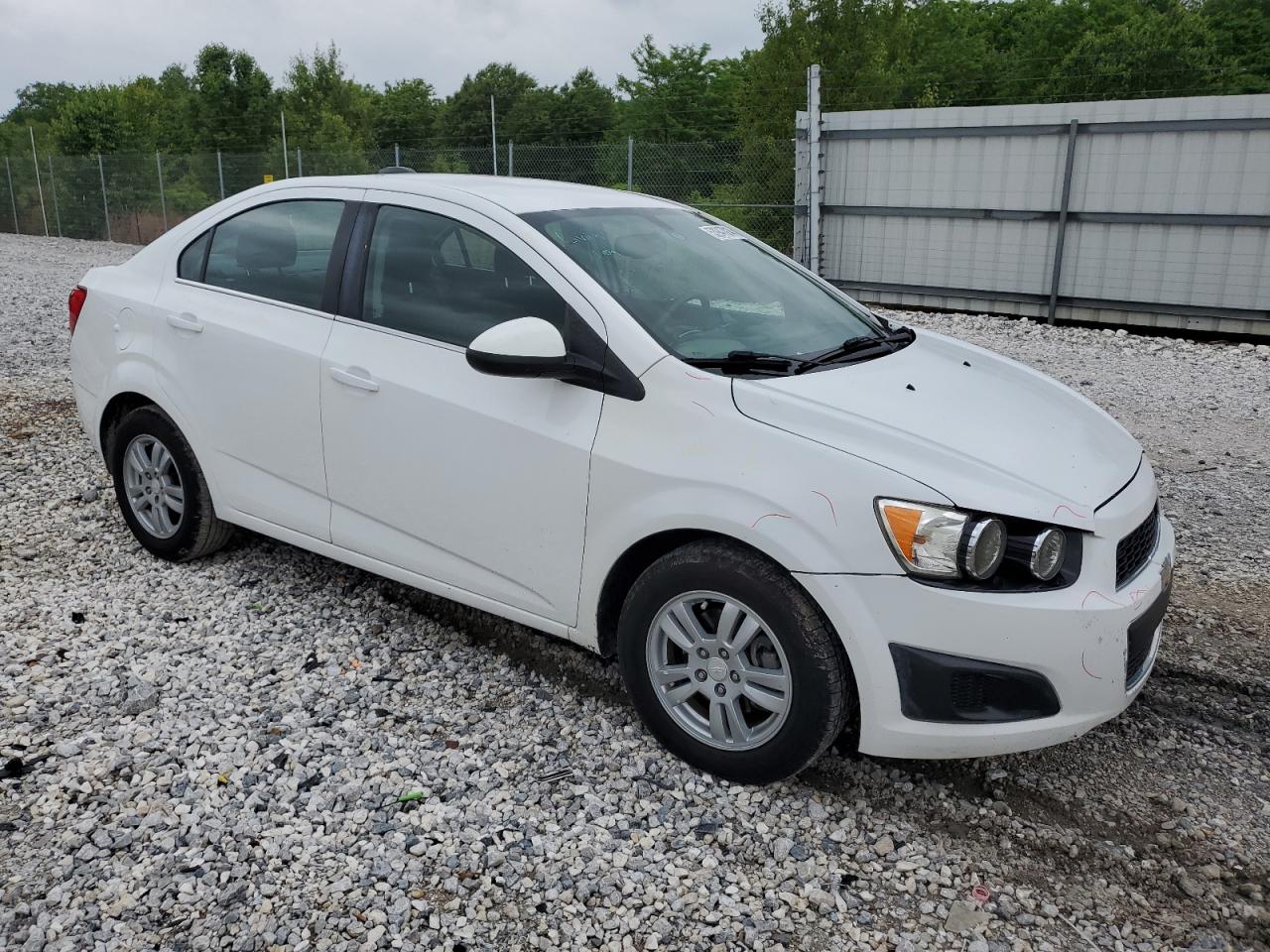 1G1JC5SH2F4113325 2015 Chevrolet Sonic Lt