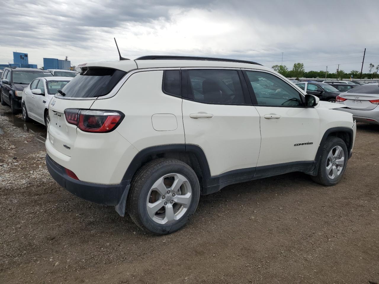 2019 Jeep Compass Latitude vin: 3C4NJDBB0KT656164