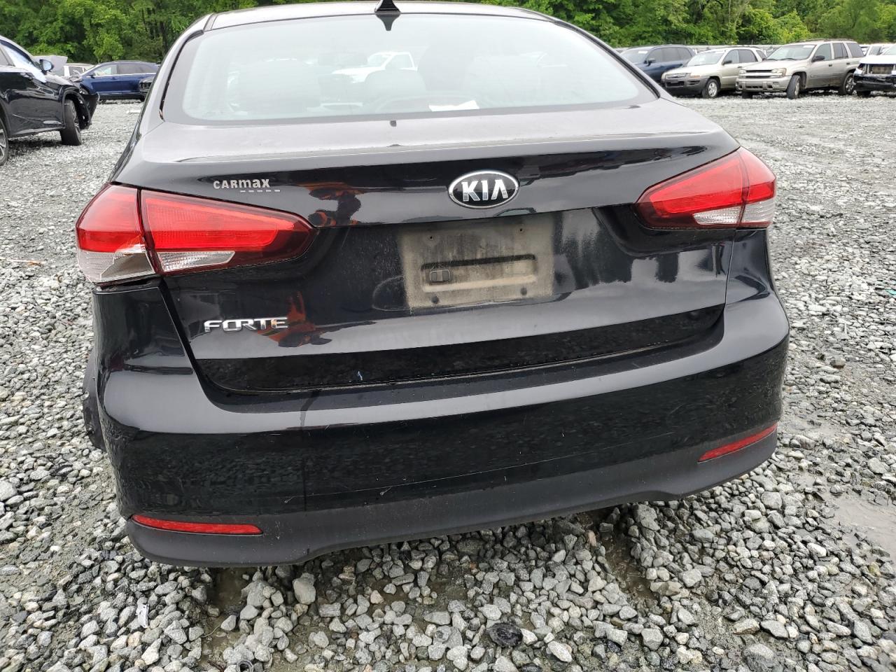 3KPFK4A71HE011938 2017 Kia Forte Lx