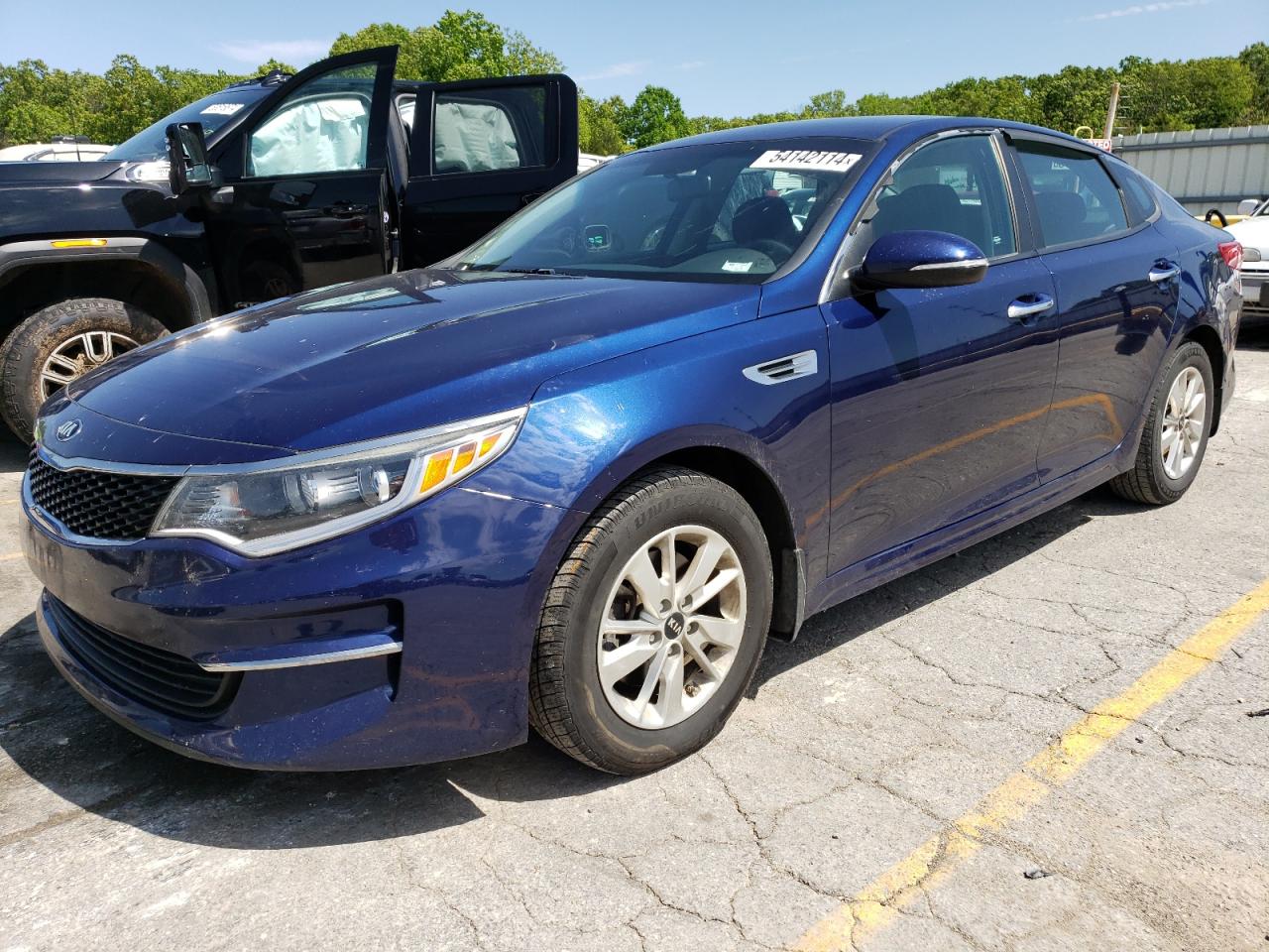 2017 Kia Optima Lx vin: 5XXGT4L39HG152260