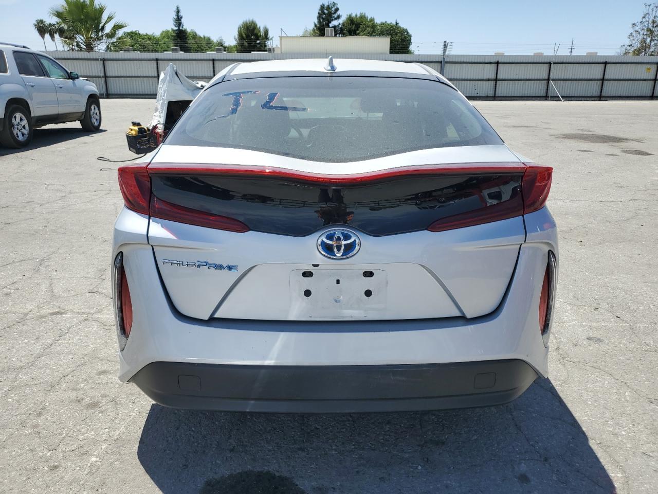 JTDKARFP7J3088673 2018 Toyota Prius Prime