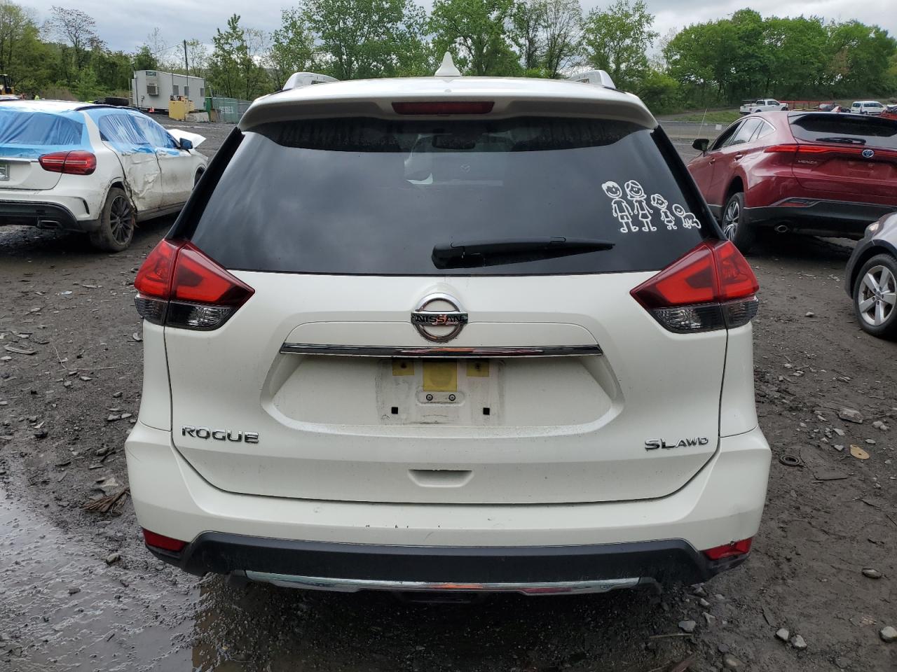 JN8AT2MV9JW347309 2018 Nissan Rogue S