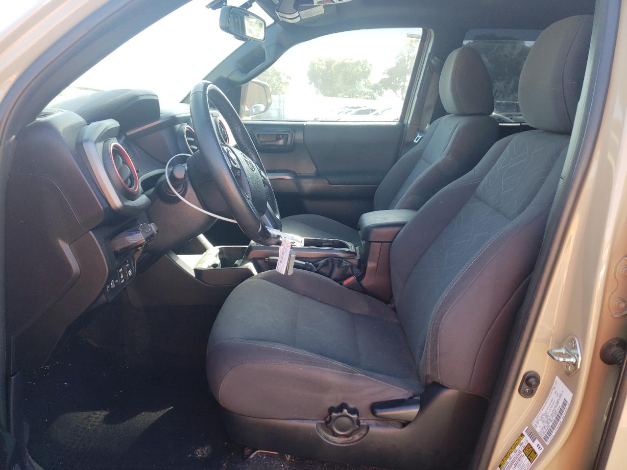 3TMCZ5AN4HM083046 2017 Toyota Tacoma Double Cab