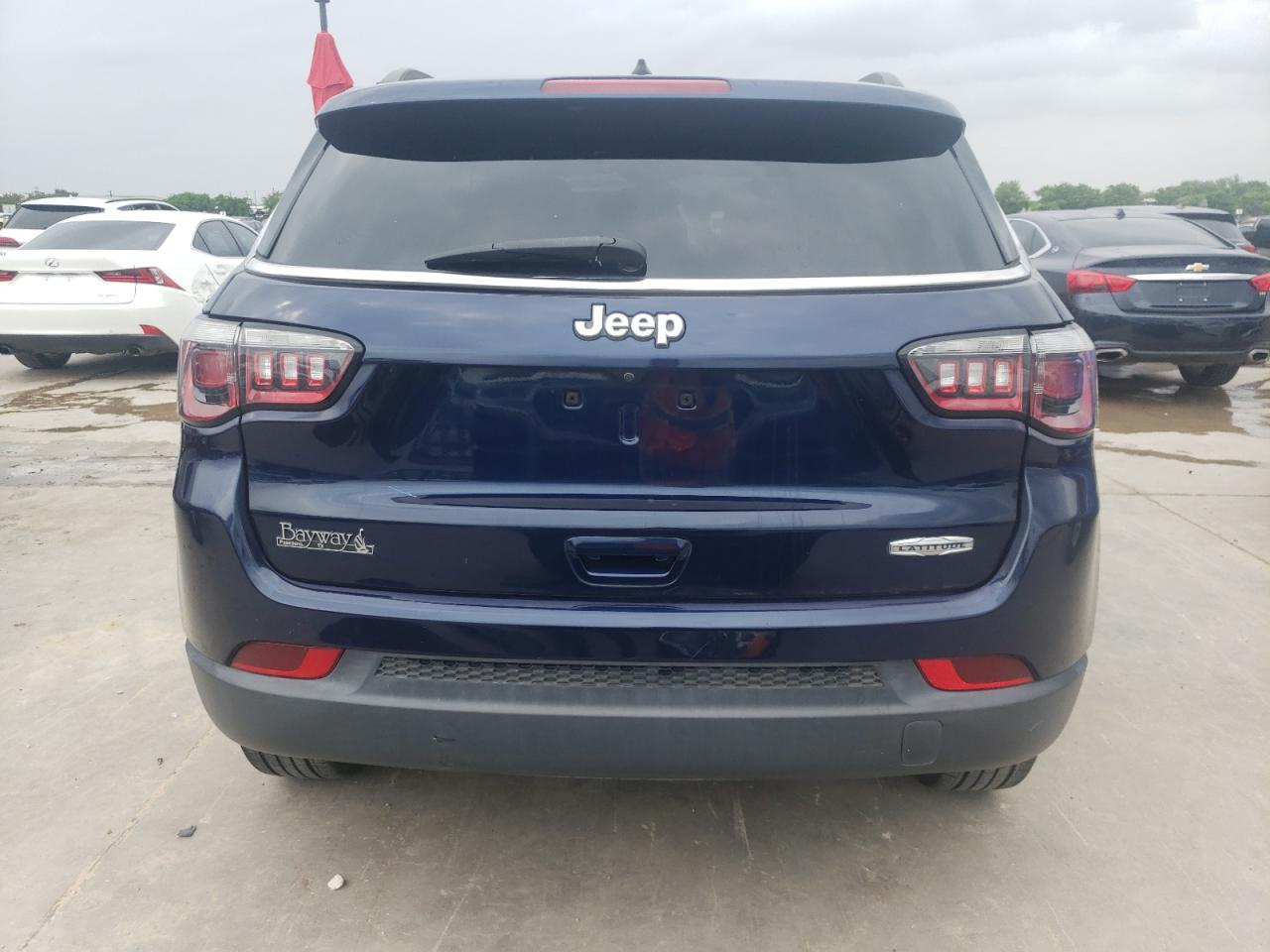 2018 Jeep Compass Latitude vin: 3C4NJCBB6JT241035