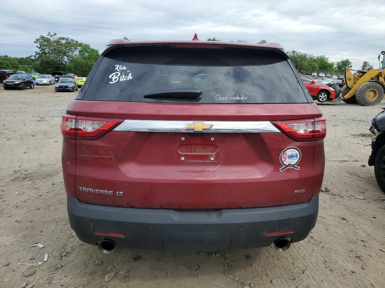 1GNEVHKW0JJ193549 2018 Chevrolet Traverse Lt