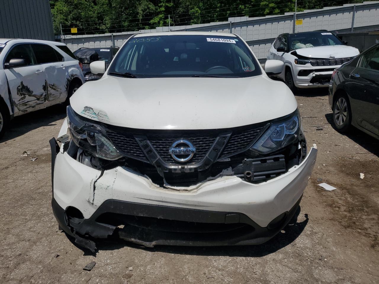 JN1BJ1CRXHW132085 2017 Nissan Rogue Sport S