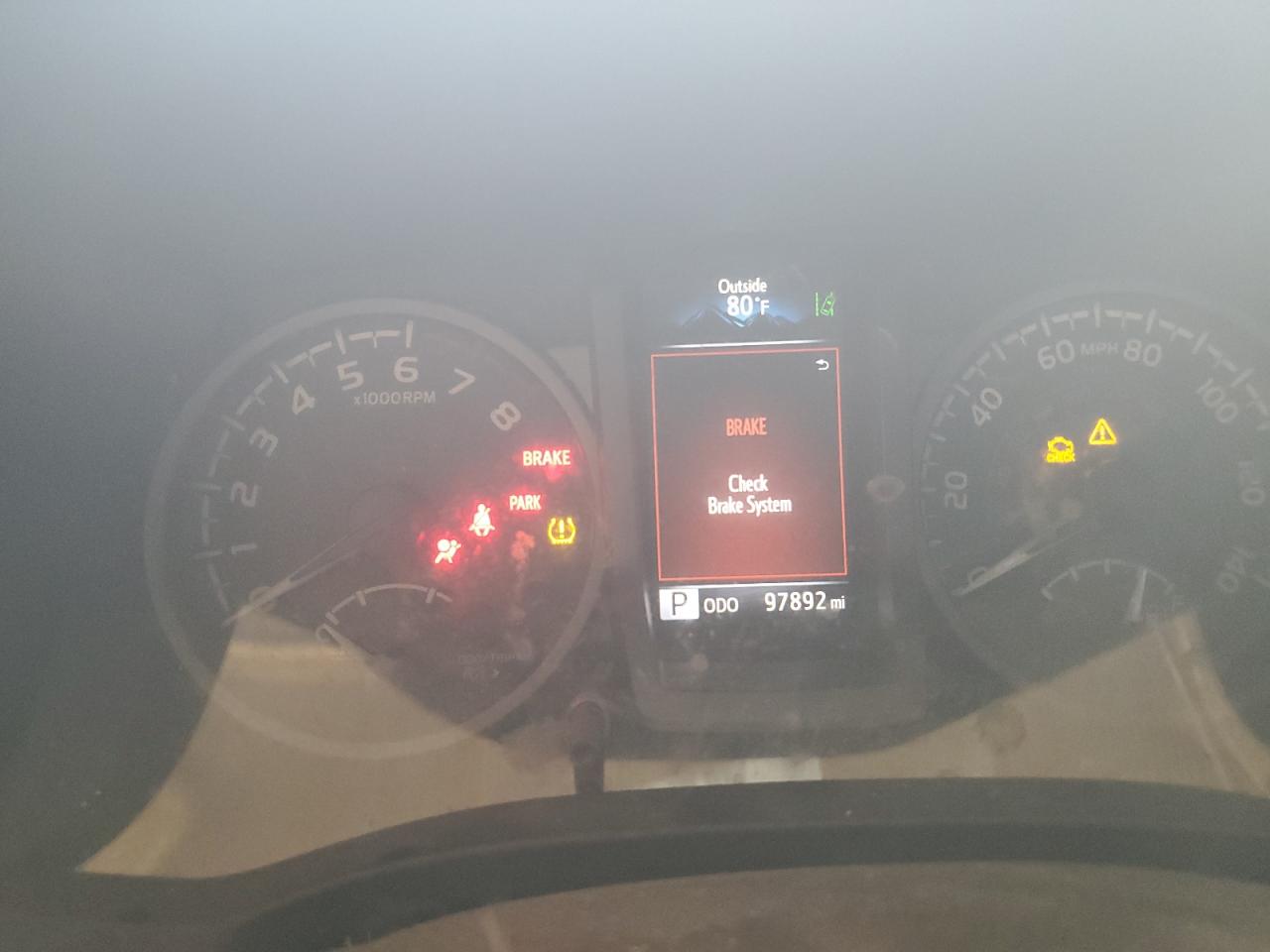 3TMCZ5AN3JM156607 2018 Toyota Tacoma Double Cab