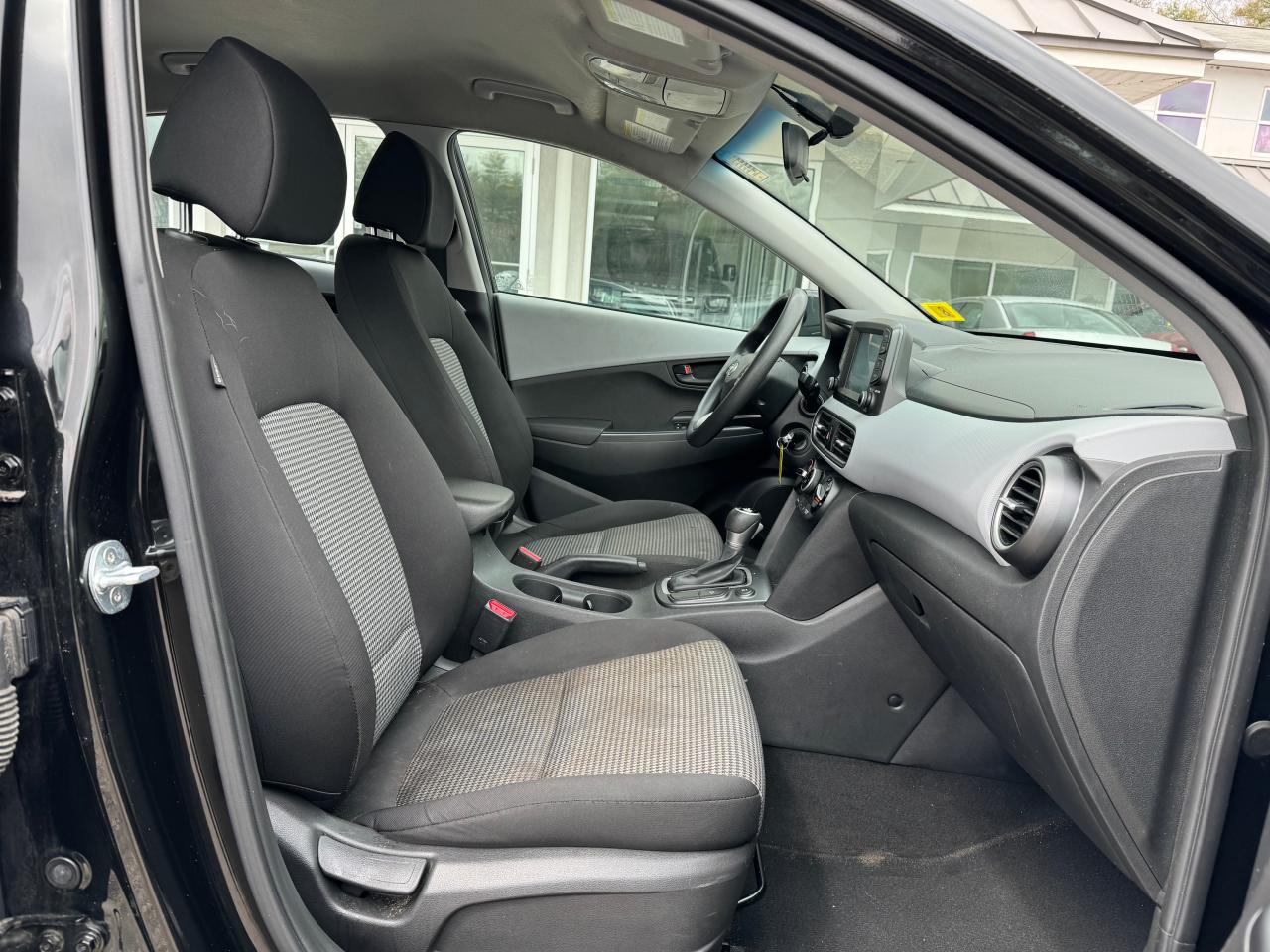 2018 Hyundai Kona Se vin: KM8K1CAA7JU095404