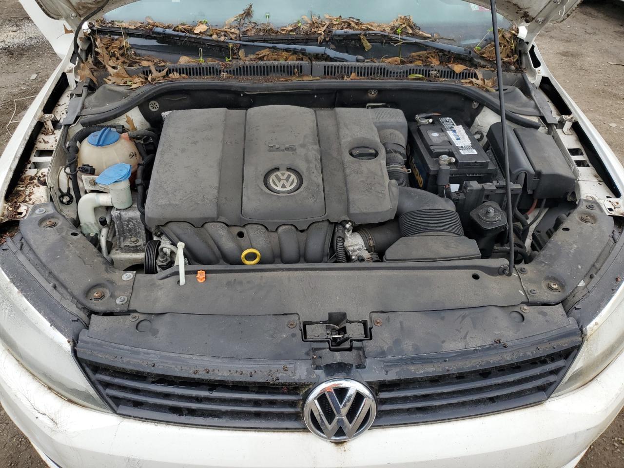 3VWDZ7AJ2BM340786 2011 Volkswagen Jetta Se