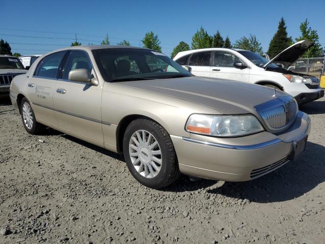 2005 Lincoln Town Car Signature Limited VIN: 1LNHM82W85Y634393 Lot: 53819074