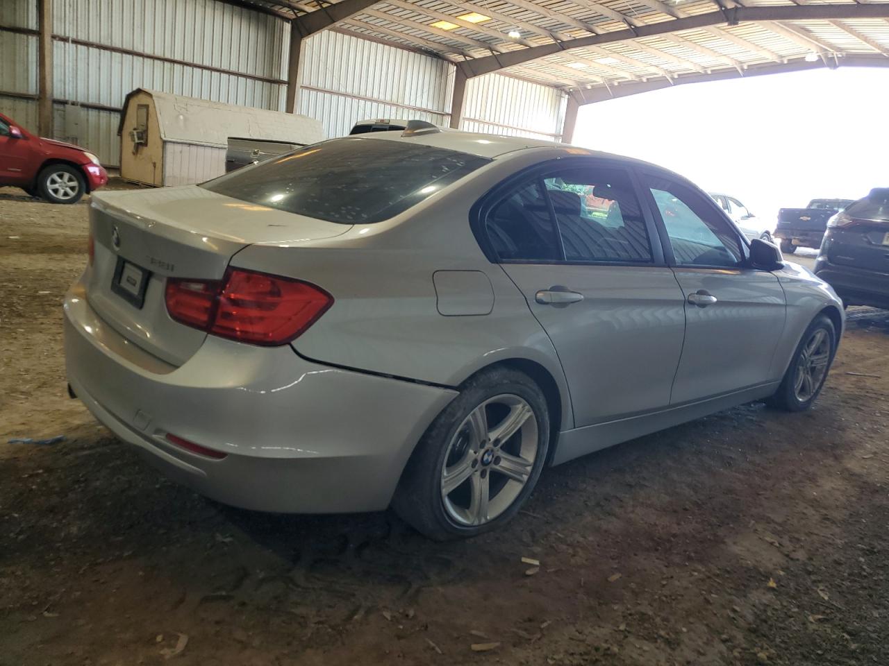 2013 BMW 328 I vin: WBA3A5C53DF600445