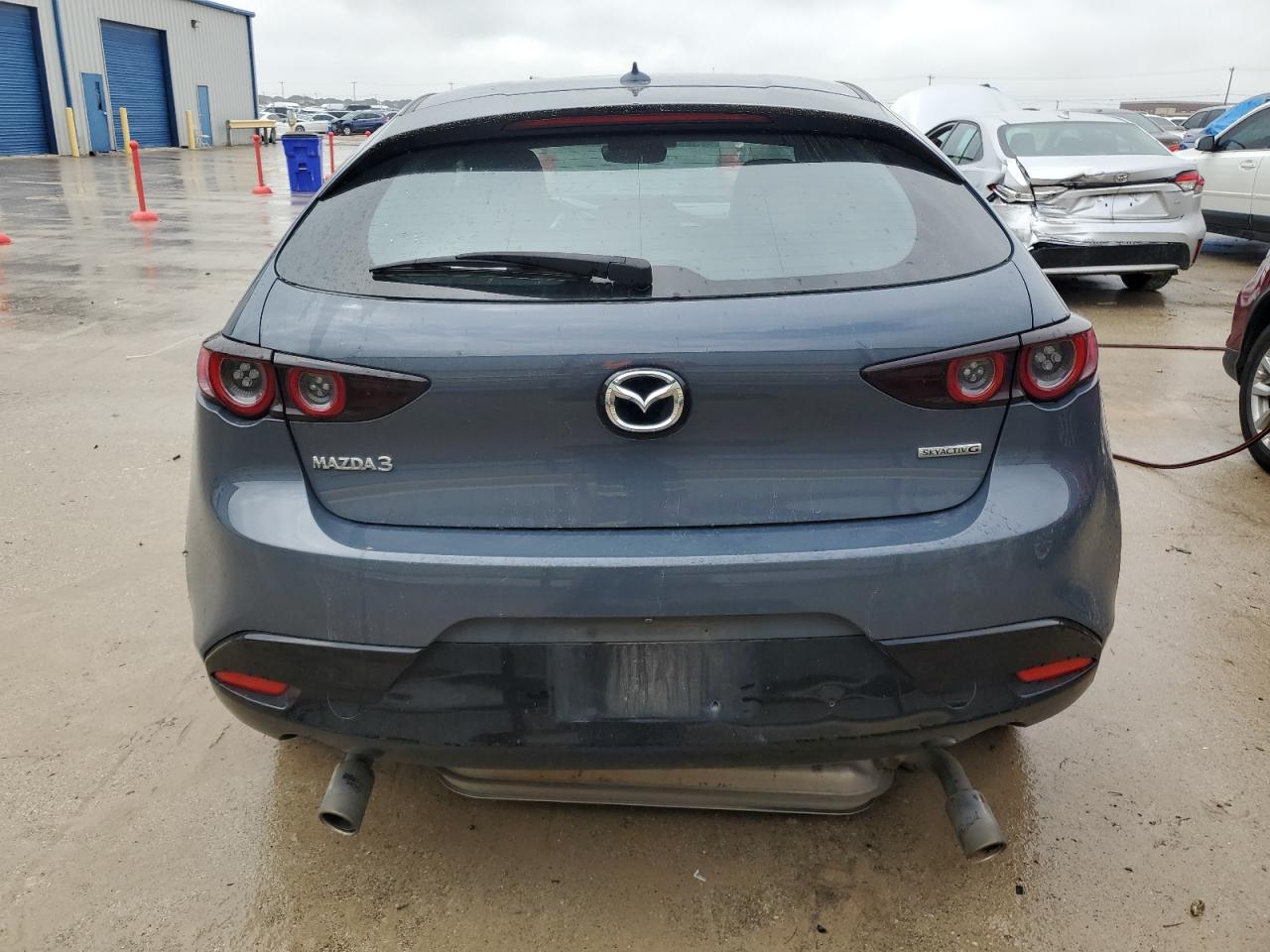 JM1BPAMLXM1319050 2021 Mazda 3 Premium