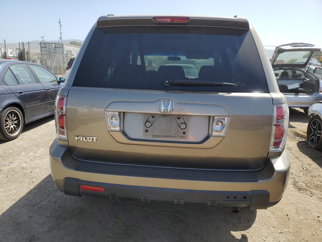 5FNYF28208B015775 2008 Honda Pilot Vp