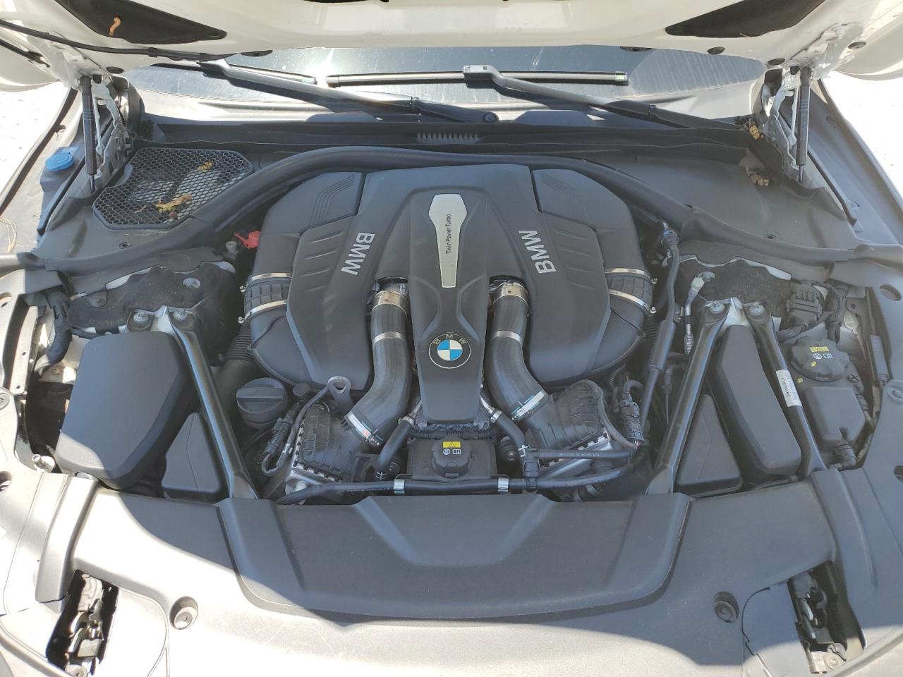 WBA7F2C33HG423136 2017 BMW 750 Xi