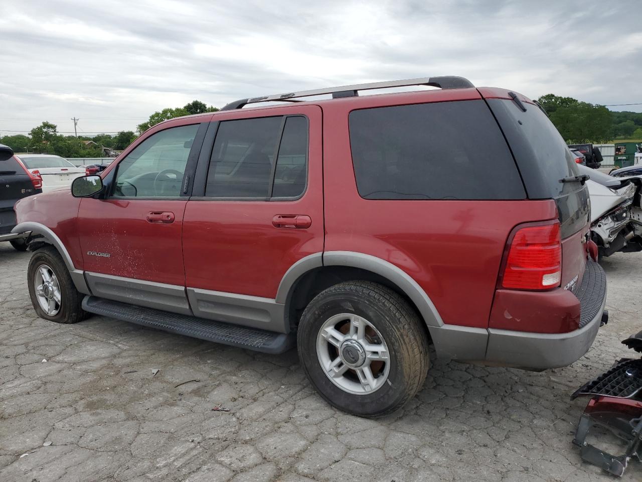 1FMZU63E32ZA57731 2002 Ford Explorer Xlt