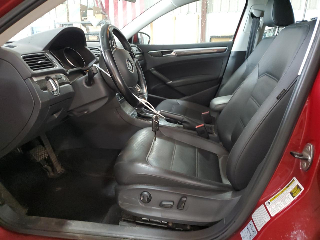 1VWBT7A34GC040427 2016 Volkswagen Passat Se