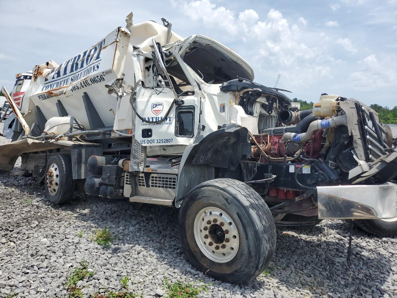 1M2GR2GC7KM011052 2019 Mack Granite