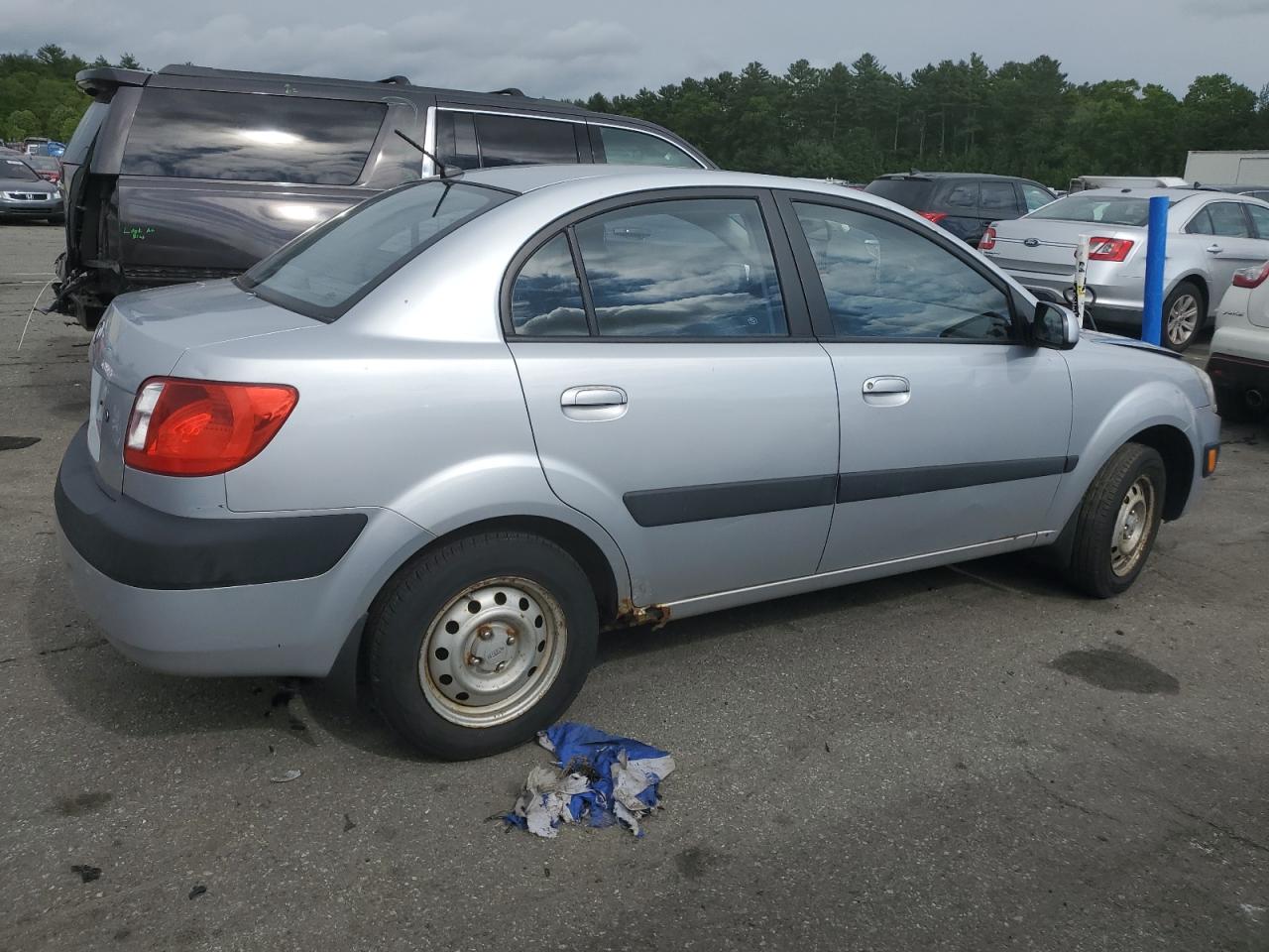 KNADE123886367153 2008 Kia Rio Base