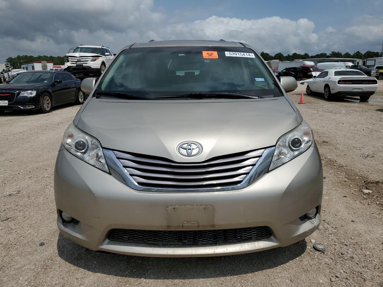 5TDYZ3DCXHS859006 2017 Toyota Sienna Xle