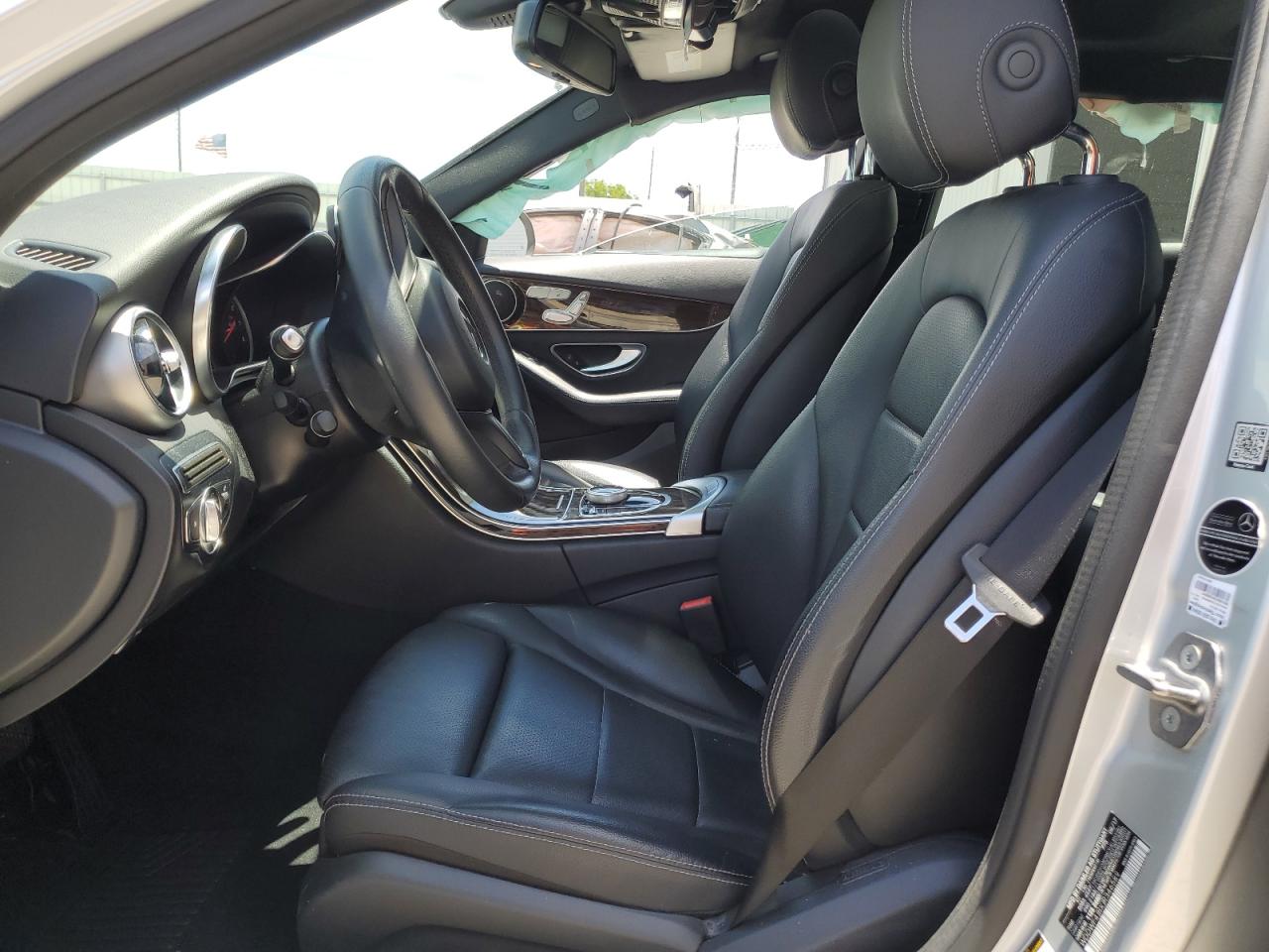 WDDWF4JBXJR346589 2018 Mercedes-Benz C 300