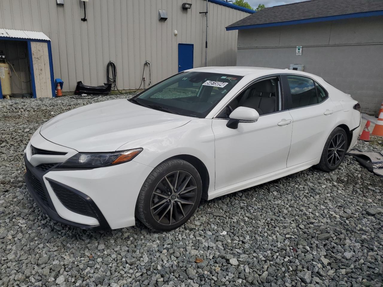 4T1G11AK1NU660609 2022 Toyota Camry Se