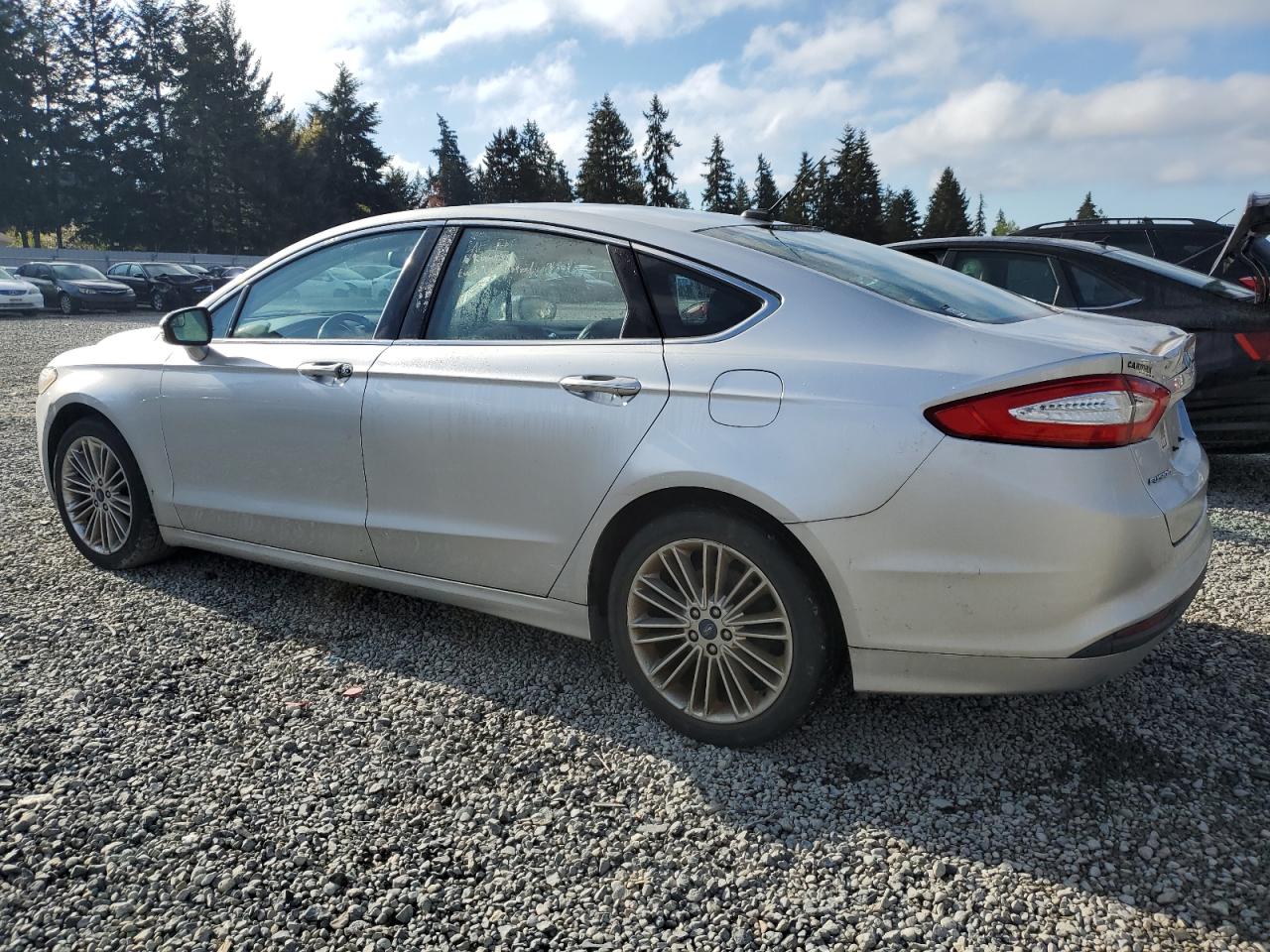 3FA6P0HD2ER235106 2014 Ford Fusion Se