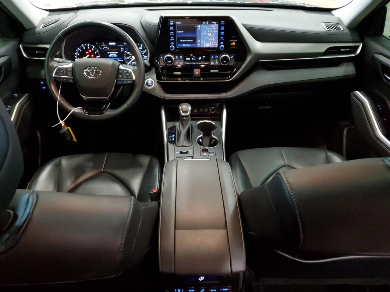 5TDHZRBH8MS082188 2021 Toyota Highlander Xle