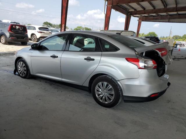 2018 Ford Focus S VIN: 1FADP3E2XJL299575 Lot: 54595594