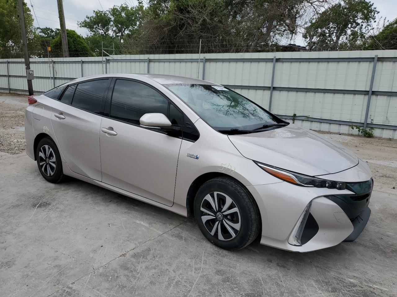 JTDKARFP6K3105822 2019 Toyota Prius Prime