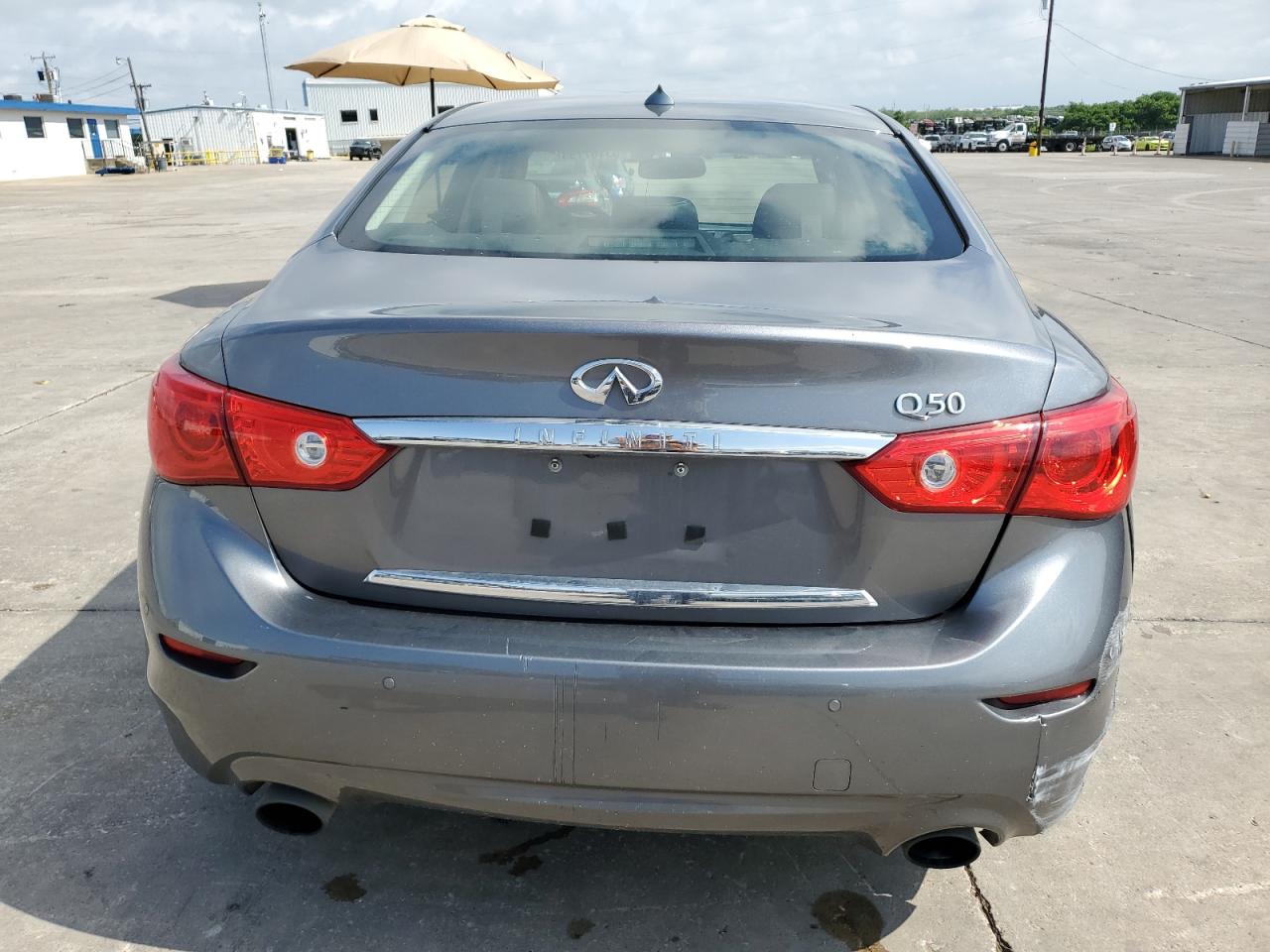 JN1EV7AP6GM303933 2016 Infiniti Q50 Premium