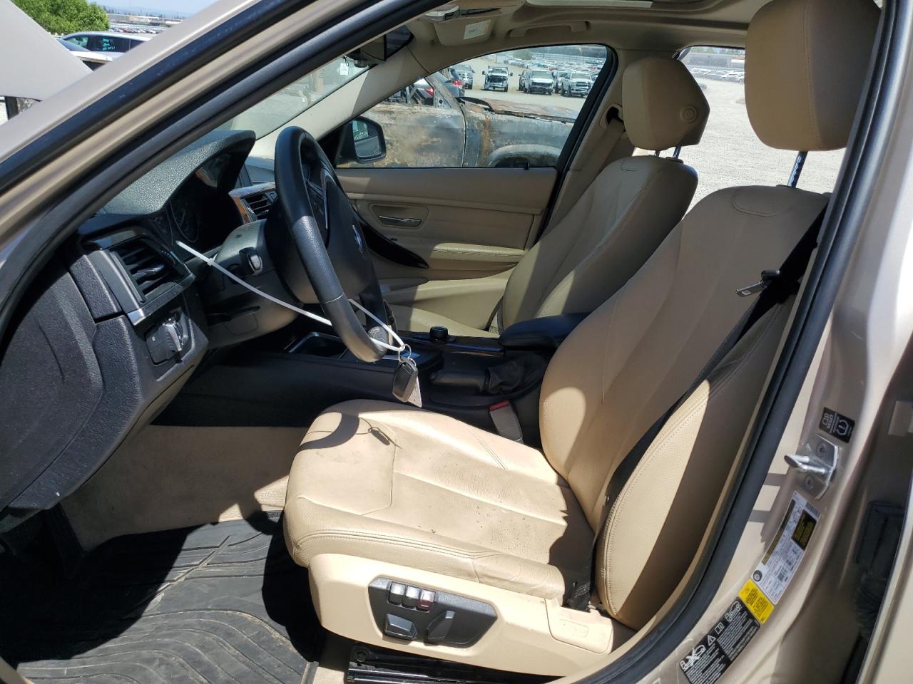 WBA3B3C59EJ978494 2014 BMW 328 Xi