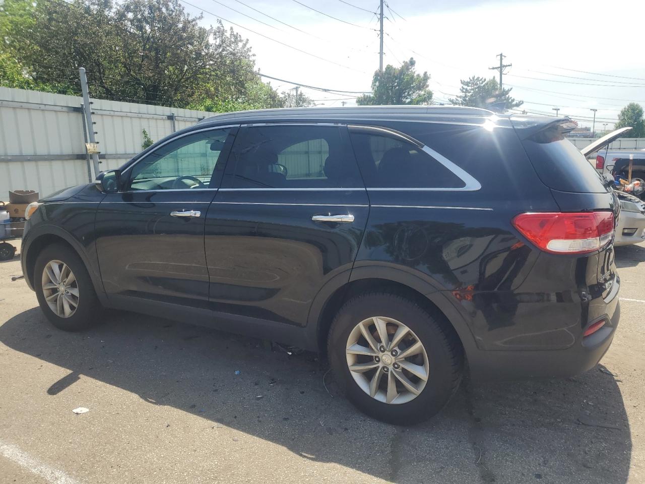 2016 Kia Sorento Lx vin: 5XYPG4A35GG036538